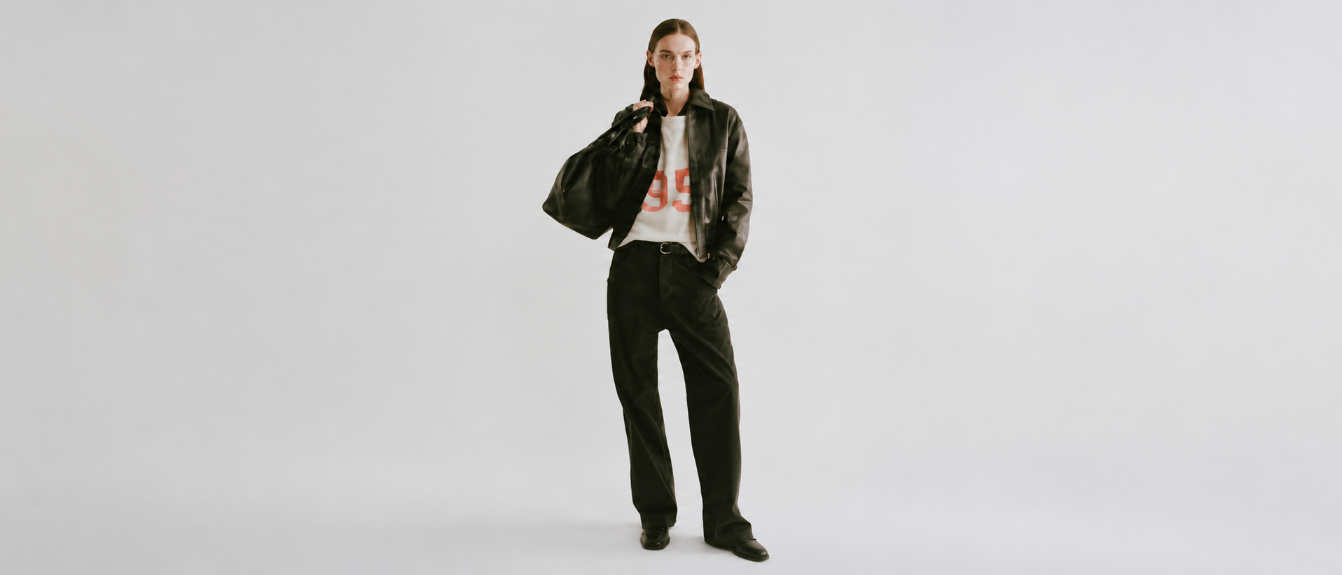 Modern women's fashion and everyday layers